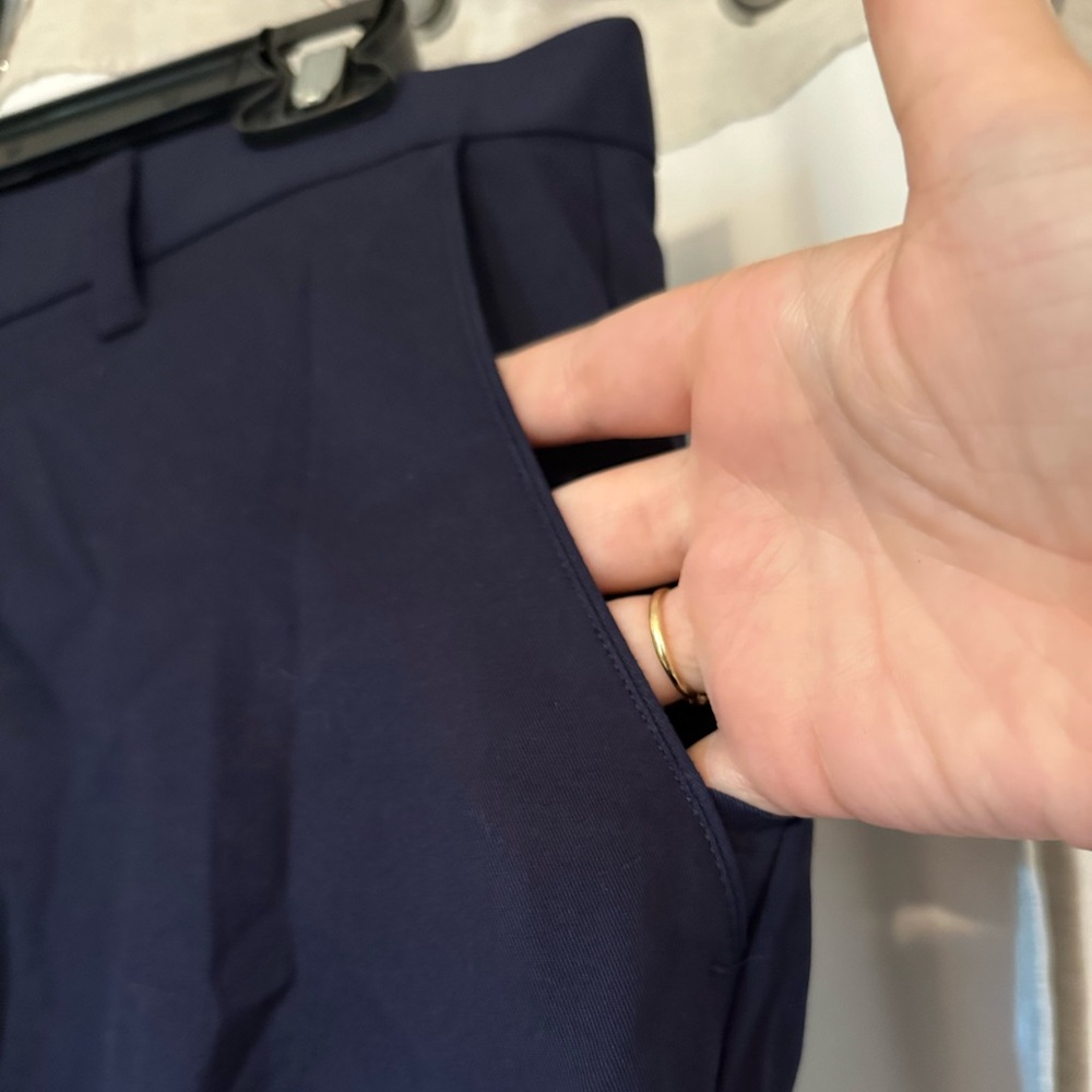 Men’s Fabletics Navy Blue The High Side Chino Pant - Picture 8 of 9